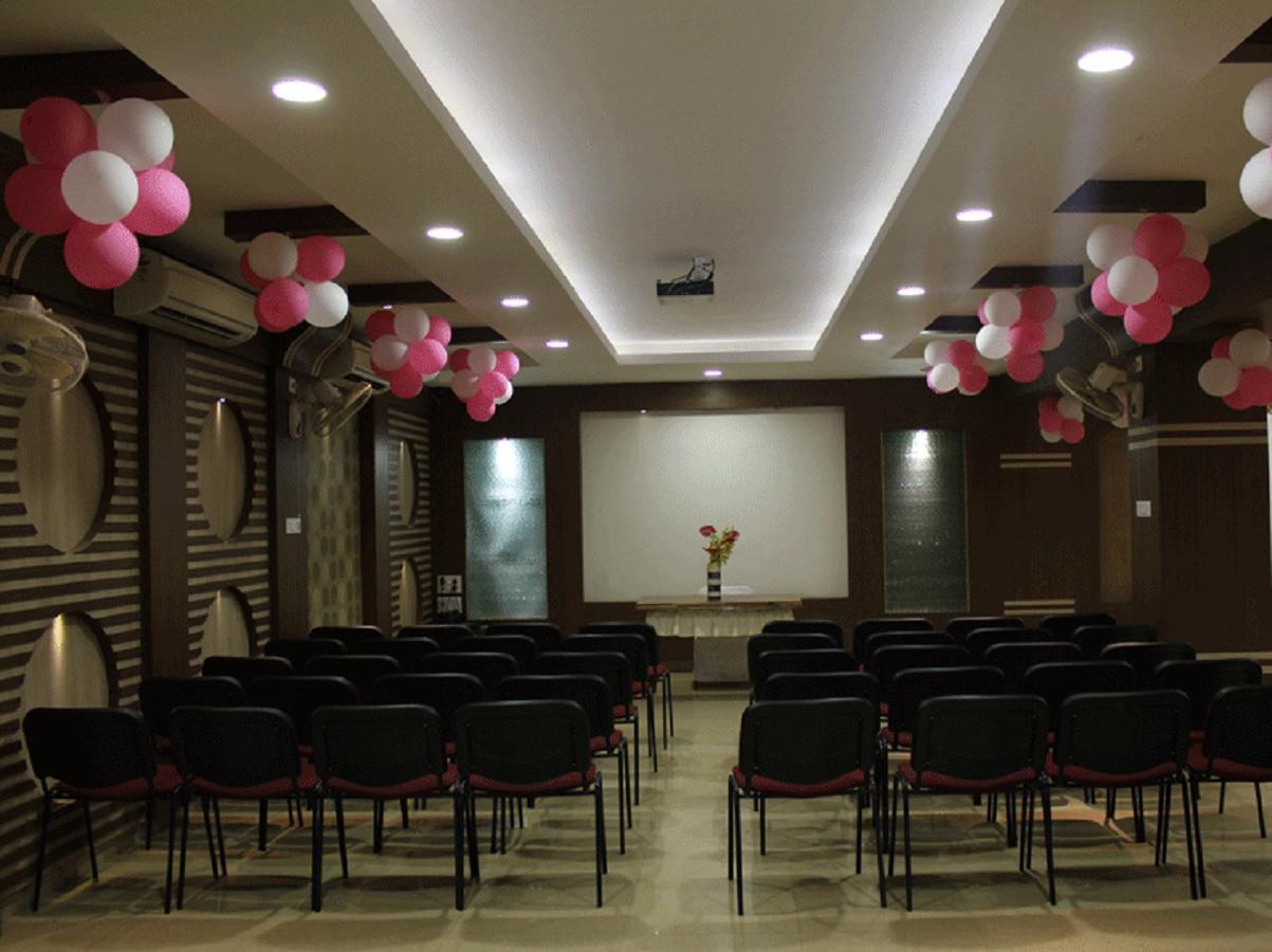 Hotel Anurag Rourkela Ngoại thất bức ảnh