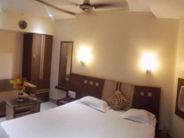 Hotel Anurag Rourkela Ngoại thất bức ảnh